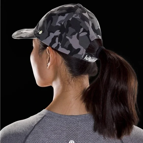 Lululemon Fast and Free Run Hat LIMITED LUNAR NEW YEAR  display picture 3